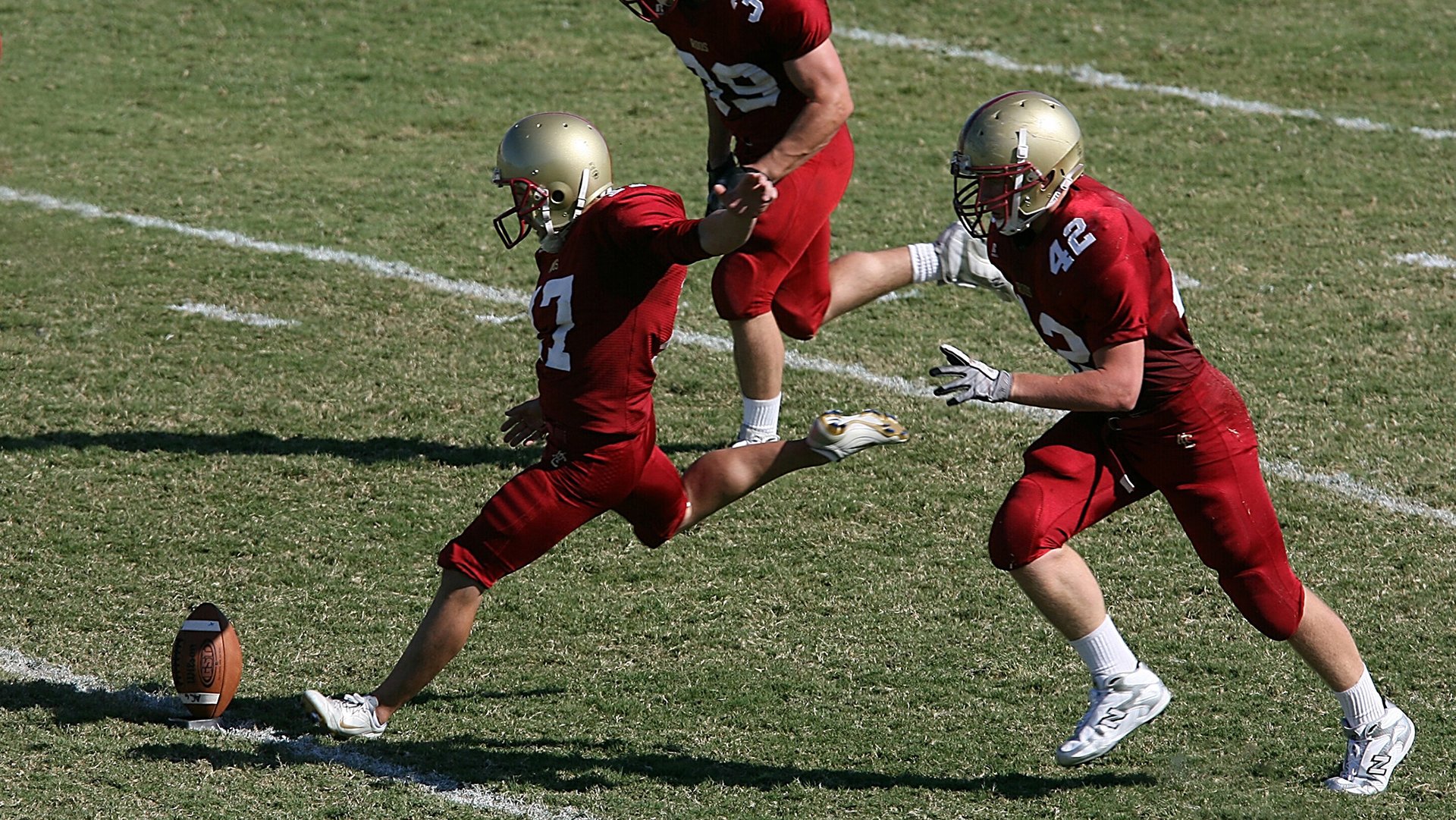 山东泰山豪取连胜中超联赛，2021年山东泰山中超直播